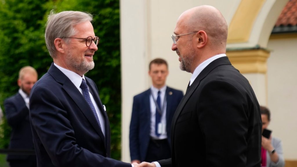 4d375bf1 f0f3 4c9f b577 87867b7c684b w1200 r1