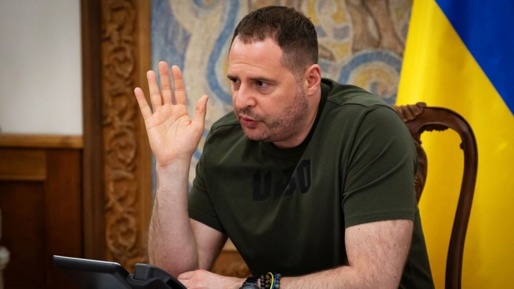 01000000 0aff 0242 6957 08db735e7a12 w1200 r1