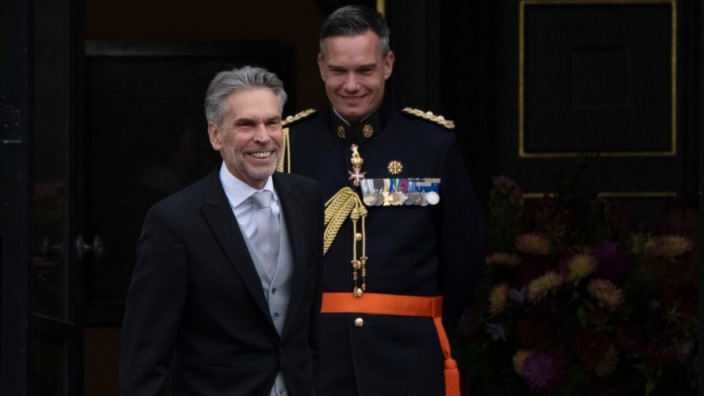 01000000 0aff 0242 34c2 08dc9a784633 cx0 cy2 cw0 w1200 r1