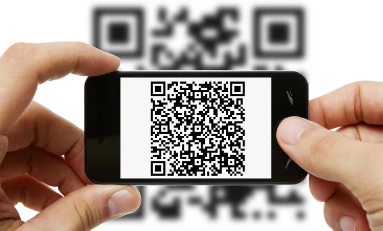 Оплата товарів та послуг через через QR-код