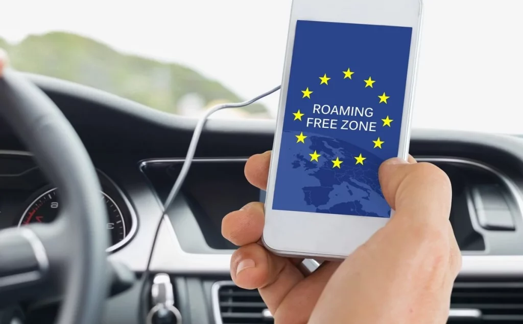 З 1 січня 2026 року українці користуватимуться мобільним зв’язком у ЄС без доплат