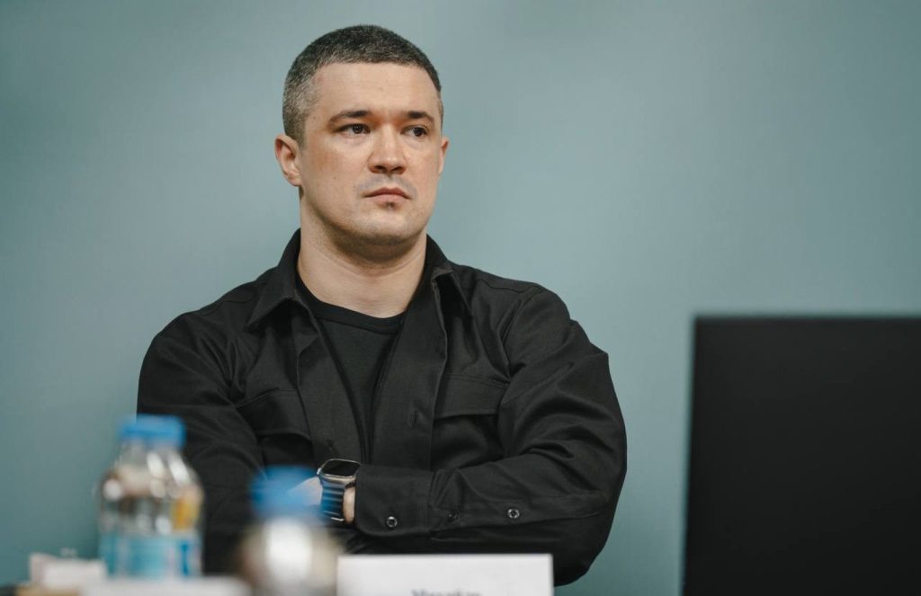 ultimatum prezidentu i polgoda tishiny fedorov raskryl konflikt s syrskim